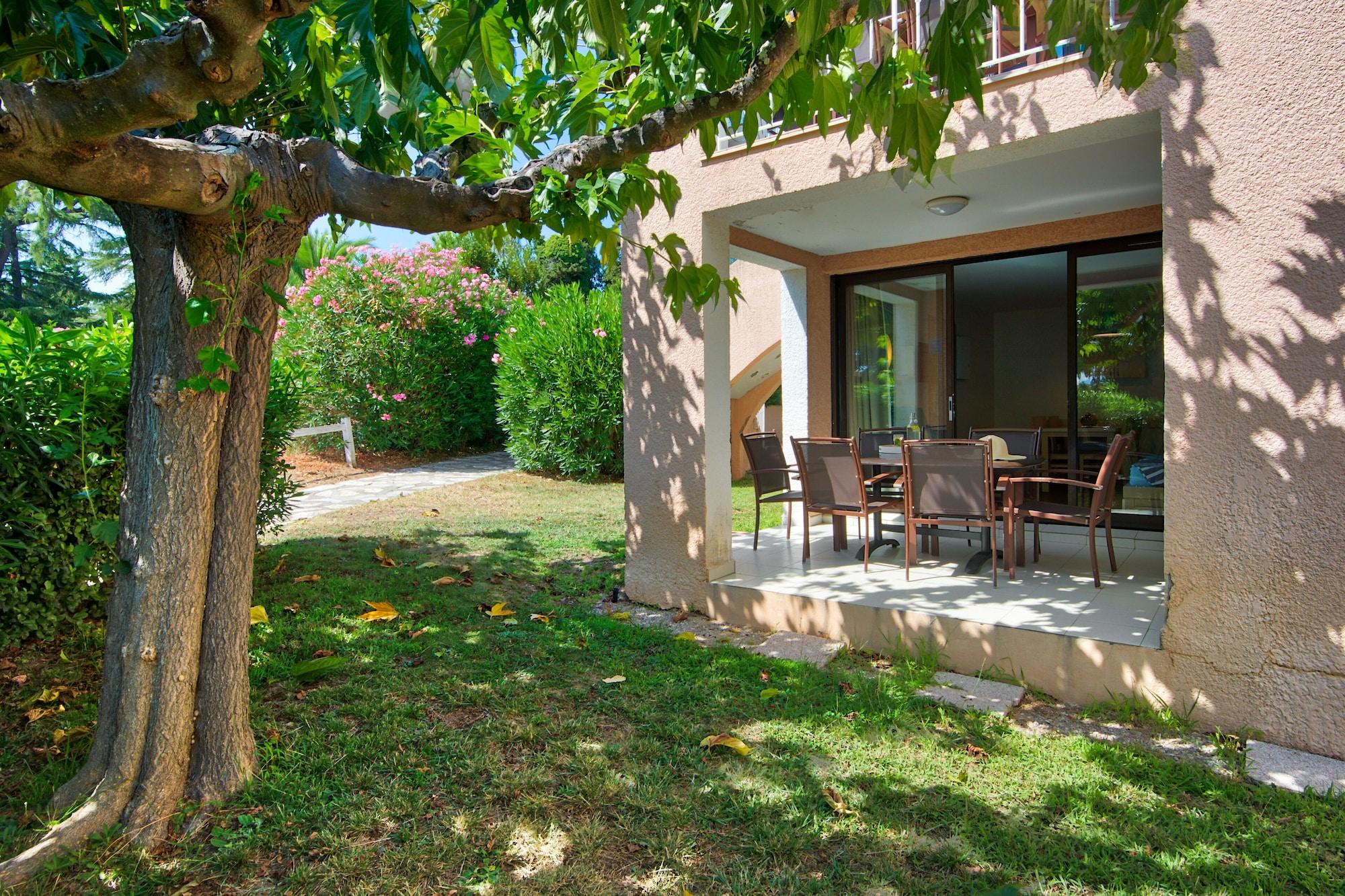 Residence Pierre & Vacances Les Parcs De Grimaud Exterior foto